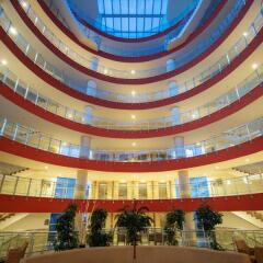Отель Crystal Admiral Resort Suites & SPA – All Inclusive Ченгер интерьер отеля