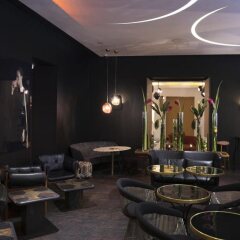 Hotel Marignan Champs-Elysées гостиничный бар