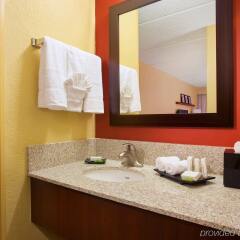Отель Courtyard by Marriott Aventura Mall фото 16