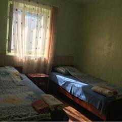 Отель Guest House Garniresthost Армения, Лусарат - отзывы, цены и фото номеров - забронировать отель Guest House Garniresthost онлайн сейф в номере