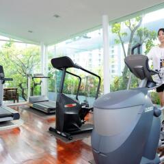 Апартаменты Sabai Sathorn Serviced Apartment Бангкок фитнесс-зал фото 3