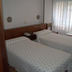 Отель Hostal Liebana Испания, Сантандер - отзывы, цены и фото номеров - забронировать отель Hostal Liebana онлайн комната для гостей фото 5