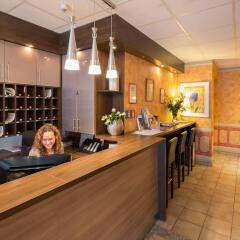 Отель City-Hotel Ansbach am Kurfürstendamm Германия, Берлин - 1 отзыв об отеле, цены и фото номеров - забронировать отель City-Hotel Ansbach am Kurfürstendamm онлайн интерьер отеля фото 2