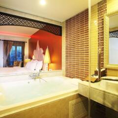 Отель Chillax Resort Бангкок ванная