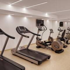 Отель Holiday Inn Frankfurt - Alte Oper фитнесс-зал фото 3