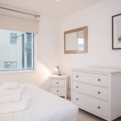 Отель 2 Bedroom Apartment Near Victoria Station Великобритания, Лондон - отзывы, цены и фото номеров - забронировать отель 2 Bedroom Apartment Near Victoria Station онлайн комната для гостей фото 5