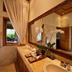 Отель Matahari Beach Resort & Spa ванная
