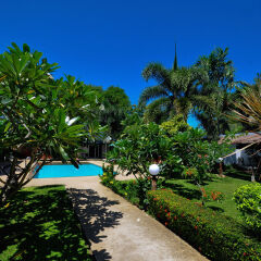 Phuket Airport Hotel балкон
