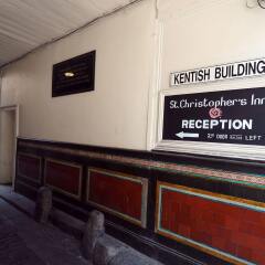 Отель St Christophers The Inn - London Bridge интерьер отеля