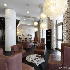 Отель Holiday Inn Genoa City интерьер отеля фото 3