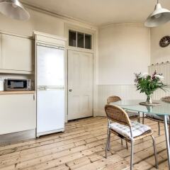 Отель Lovely 2BR Home Next to the Castle Эдинбург фото 32