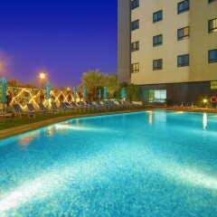 Отель Arabian Park Hotel ОАЭ, Дубай - 1 отзыв об отеле, цены и фото номеров - забронировать отель Arabian Park Hotel онлайн бассейн фото 2