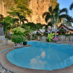 Отель Diamond Cave Resort & Spa бассейн фото 3