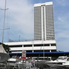 Отель Ocean Marina Yacht Club парковка