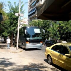 Отель Athens Plaza Luxury Apartments Греция, Афины - отзывы, цены и фото номеров - забронировать отель Athens Plaza Luxury Apartments онлайн городской автобус