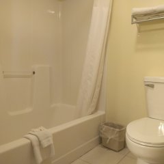 Quality Inn Indianola in Indianola, United States of America from 102$, photos, reviews - zenhotels.com bathroom photo 2