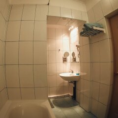Гостиница Круиз в Пионерском отзывы, цены и фото номеров - забронировать гостиницу Круиз онлайн Пионерский ванная