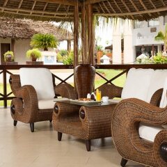 Отель Royal Zanzibar Beach Resort All Inclusive интерьер отеля