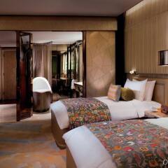 Отель The Ritz-Carlton Shanghai, Pudong Китай, Шанхай - отзывы, цены и фото номеров - забронировать отель The Ritz-Carlton Shanghai, Pudong онлайн комната для гостей фото 5