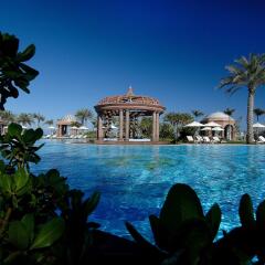 Отель Emirates Palace Abu Dhabi бассейн фото 3