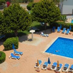 Отель Maistros Hotel Apartments Кипр, Протарас - отзывы, цены и фото номеров - забронировать отель Maistros Hotel Apartments онлайн бассейн фото 2
