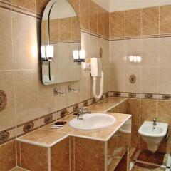 Hotel Trinidad Prague Castle ванная