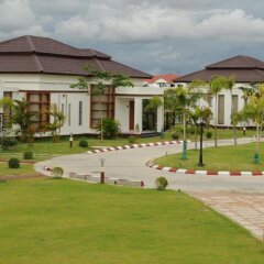 The Golden Lake Hotel спортивное сооружение