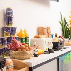 Отель Myeongdong Sunshine Guesthouse Южная Корея, Сеул - отзывы, цены и фото номеров - забронировать отель Myeongdong Sunshine Guesthouse онлайн питание