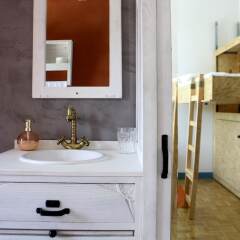 Отель Hostel & Suites Des Arts Португалия, Амаранте - отзывы, цены и фото номеров - забронировать отель Hostel & Suites Des Arts онлайн ванная фото 2