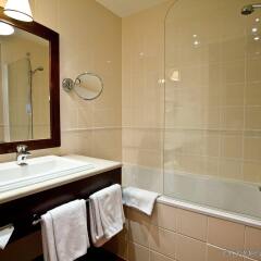 Отель Golden Tulip Warsaw Centre ванная