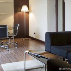 Отель AC Hotel Ciudad de Sevilla by Marriott Испания, Севилья - отзывы, цены и фото номеров - забронировать отель AC Hotel Ciudad de Sevilla by Marriott онлайн комната для гостей фото 4