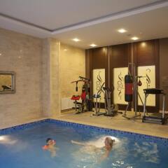 Safir Hotel бассейн