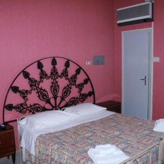 Отель Malvina Италия, Римини - отзывы, цены и фото номеров - забронировать отель Malvina онлайн комната для гостей фото 3