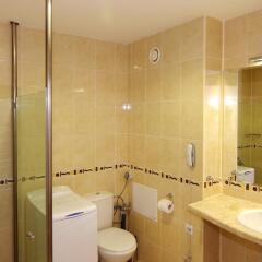 Апартаменты First Line Apartment 1 Елените ванная фото 2