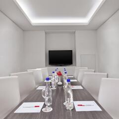 Отель Four Points by Sheraton Cali в номере