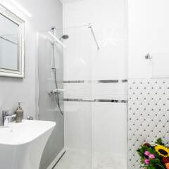 Отель Aparthotel Pawia Deluxe Польша, Варшава - отзывы, цены и фото номеров - забронировать отель Aparthotel Pawia Deluxe онлайн ванная