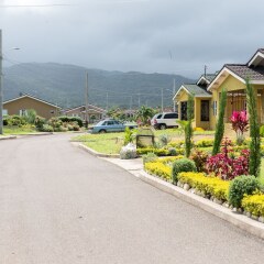 Отель Ocho Rios Beach House at Dax Hall Очо-Риос