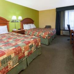Отель Days Inn Shawnee комната для гостей фото 4