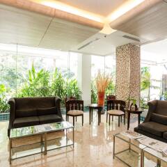 Отель Adelphi Grande Sukhumvit By Compass Hospitality Бангкок интерьер отеля