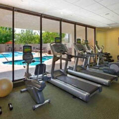 Отель Courtyard by Marriott Los Angeles Pasadena/Monrovia фитнесс-зал фото 3