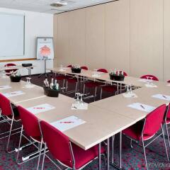 Отель ibis Hotel Hamburg Alster Centrum Германия, Гамбург - отзывы, цены и фото номеров - забронировать отель ibis Hotel Hamburg Alster Centrum онлайн помещение для мероприятий