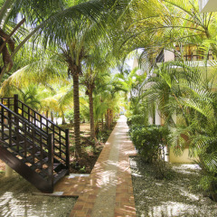 Отель Zanzi Beach Resort фото 5