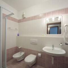 Отель Residence Isolino Италия, Вербания - отзывы, цены и фото номеров - забронировать отель Residence Isolino онлайн ванная