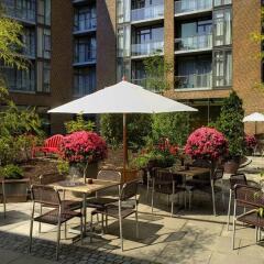 Отель Adina Apartment Hotel Copenhagen Дания, Копенгаген - 1 отзыв об отеле, цены и фото номеров - забронировать отель Adina Apartment Hotel Copenhagen онлайн