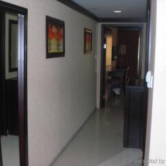 Winchester Grand Hotel Apartments интерьер отеля