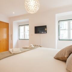 Апартаменты Moniz Studio Apartment - by LU Holidays комната для гостей фото 2
