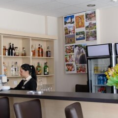 Отель Park Hotel Kyustendil Болгария, Кюстендил - отзывы, цены и фото номеров - забронировать отель Park Hotel Kyustendil онлайн гостиничный бар