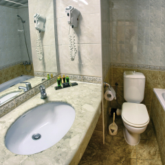 Отель Luna Hotel Болгария, Золотые пески - 1 отзыв об отеле, цены и фото номеров - забронировать отель Luna Hotel онлайн ванная
