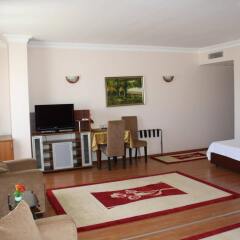 Hotel Delta Yss комната для гостей