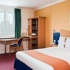 Отель Holiday Inn Express Bath удобства в номере